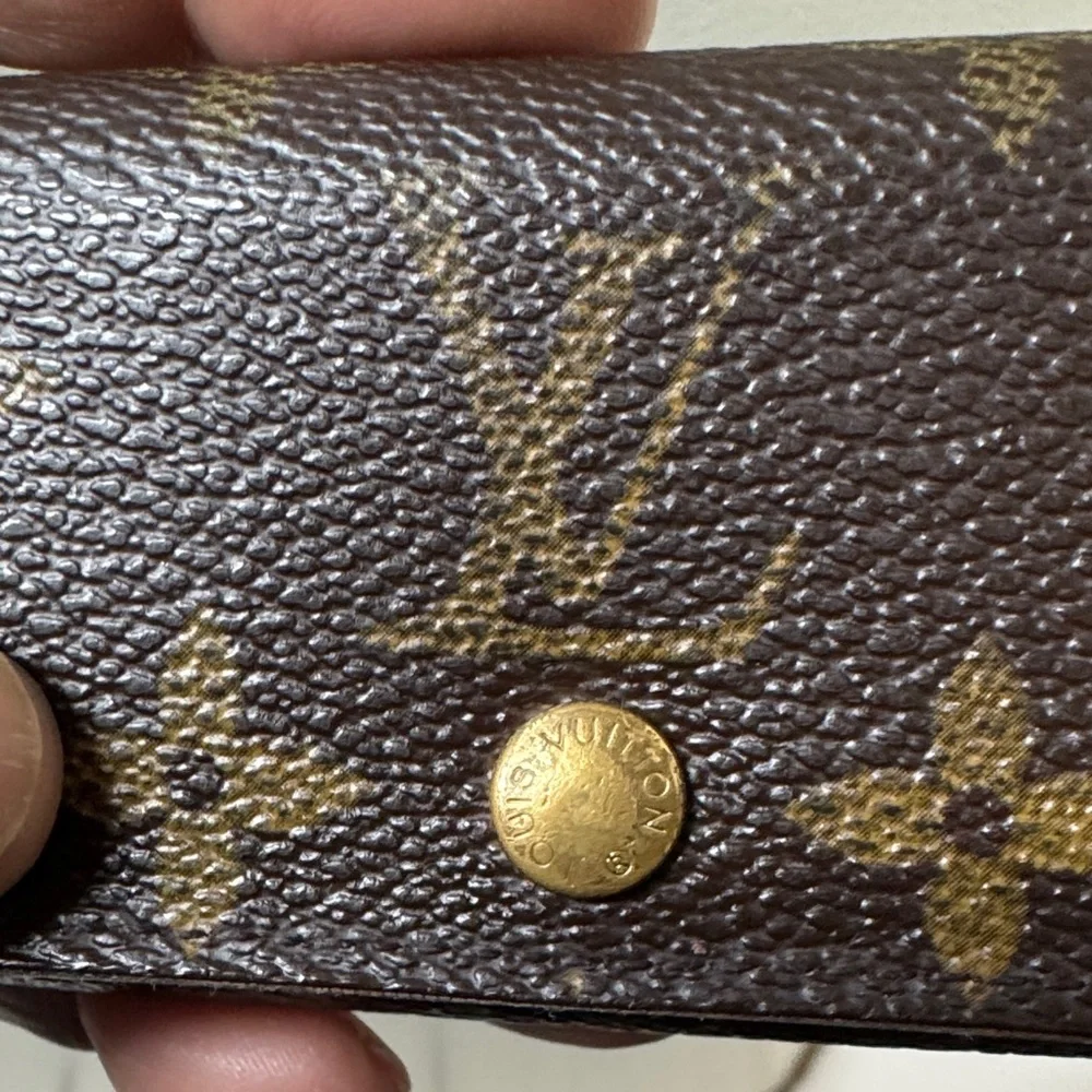 Louis Vuitton Monogram Canvas Key Pouch in Brown with Gold Snap - Picture 8 of 16